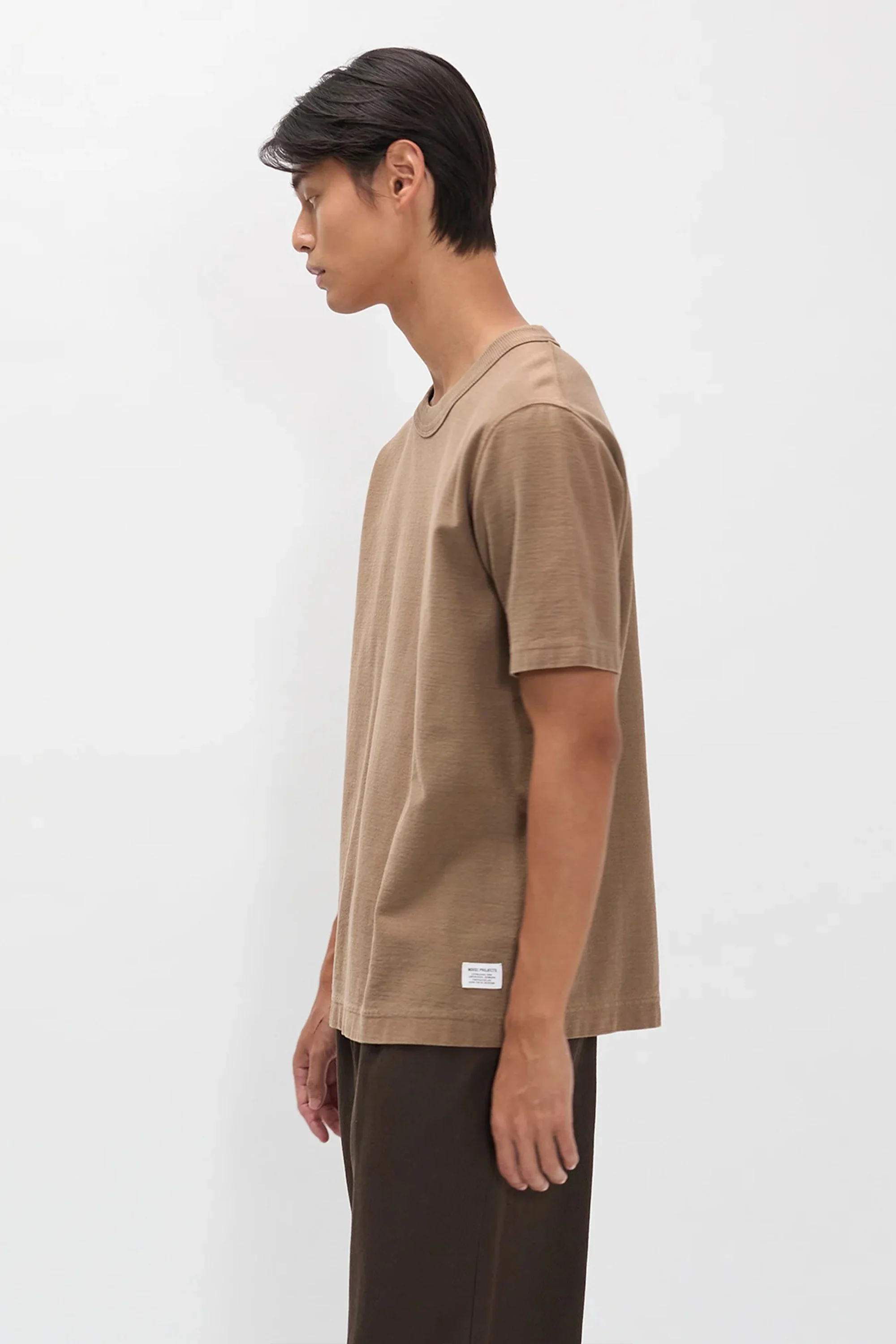 Elmelunde Organic Dry Cotton GMD T-Shirt Walnut - Image 3