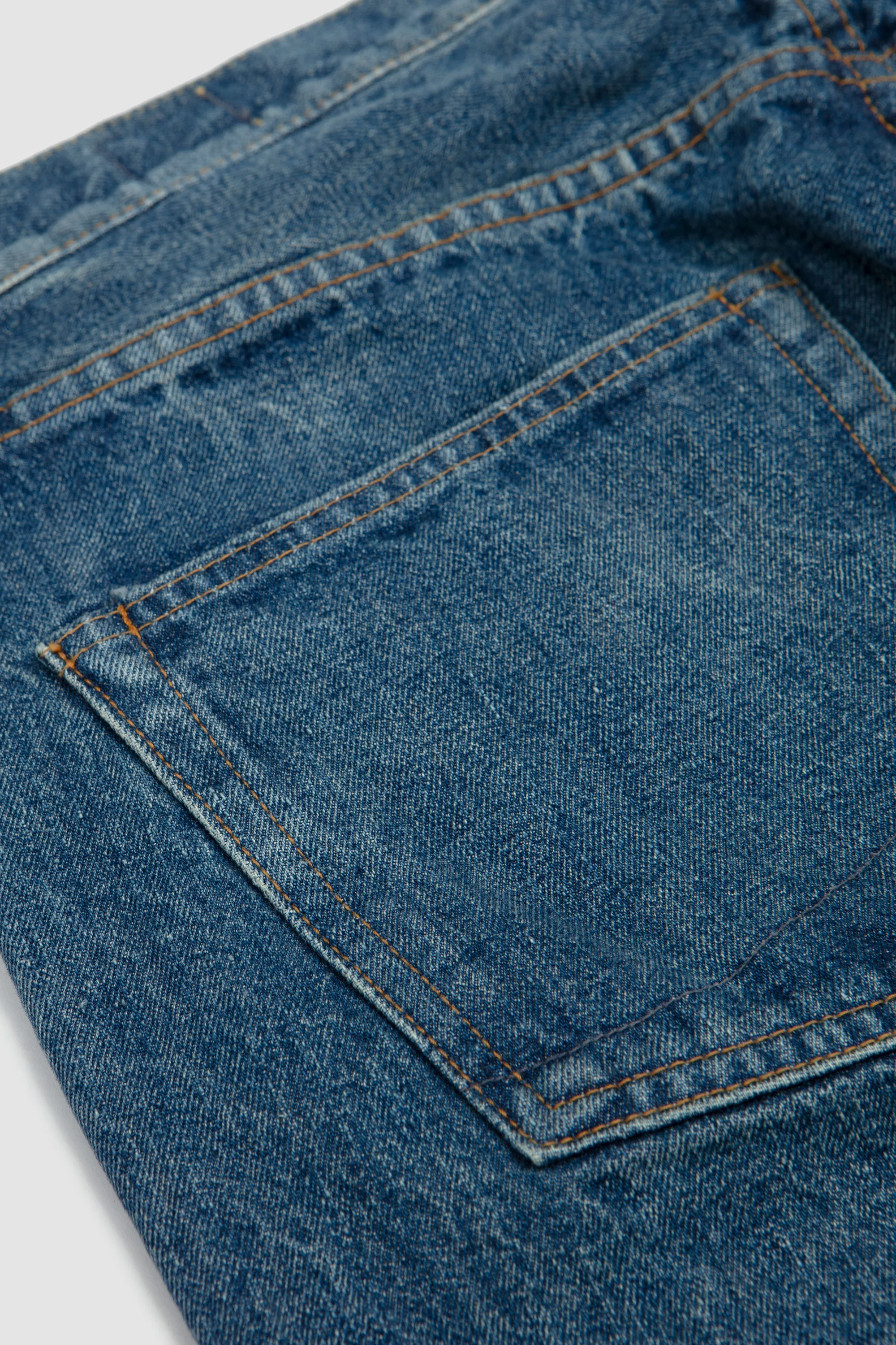107 Ivy Fit Selvedge Denim 2 Year Wash - Image 4