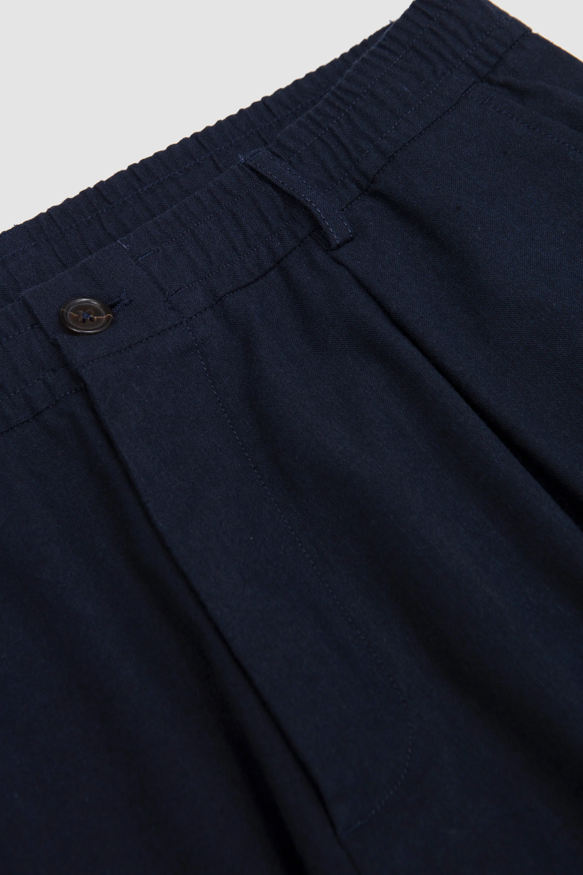 Pleated Track Pant Valencia Cotton Navy - Image 3